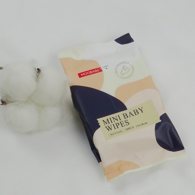 Chiffons humides jetables libres chimiques 99,9 chiffons faciaux épurés de bébé pour des nouveaux-nés