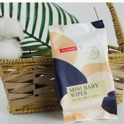 Chiffons humides jetables libres chimiques 99,9 chiffons faciaux épurés de bébé pour des nouveaux-nés