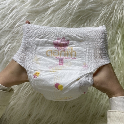 Couche-culotte jetable de performance super absorbante SAP personnalisée