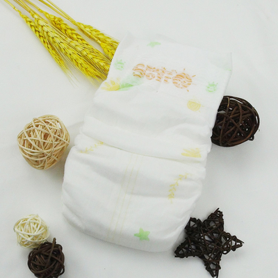 Absorptivité de emballage d'Unisoft de couches de couches-culottes de bébé petite excellente jetable
