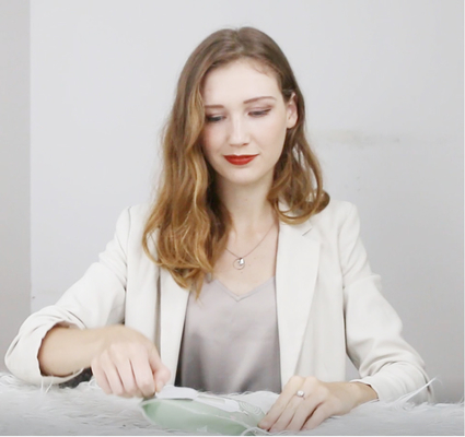 Le solvant humide de maquillage de massage facial individuel de paquet essuie l'OEM de marque de distributeur