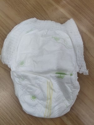 Compte jetable original des couches 186 de couches-culottes de bébé de la taille 2