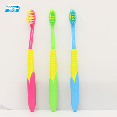 Outil mol d'hygiène buccale de brosse à dents de poil de bande dessinée d'années des enfants 2-6