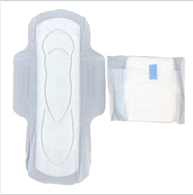 Ultra légèrement protections sanitaires 405mm naturelles de 210mm 235mm pour la peau sensible