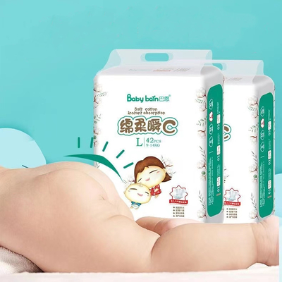 Le pantalon cabreur 60° a équipé la couche-culotte jetable de bébé du pantalon cabreur de ceinture élastique