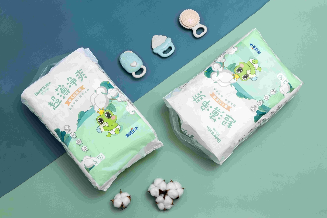 Échantillon gratuit de taille 2 d'échantillon gratuit de petit paquet de couches pour bébés jetables au Japon